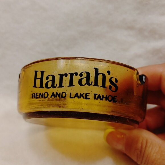 Vintage Harrah's Hotel/Casino 1980's Era Amber Ash Tray Collectible RARE - Picture 2 of 5